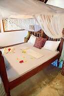 Mbuyuni Beach Village - Bungalows