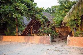 Mbuyuni Beach Village - Bungalows