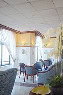 Gillieru Harbour Hotel