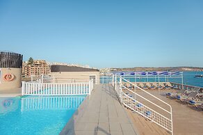 Gillieru Harbour Hotel