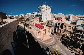 Gillieru Harbour Hotel