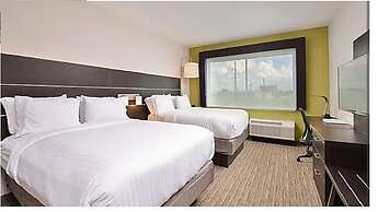 Holiday Inn Express & Suites Laplace by IHG