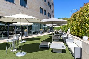 Hotel Maydrit Airport
