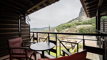 Dellas Boutique Hotel