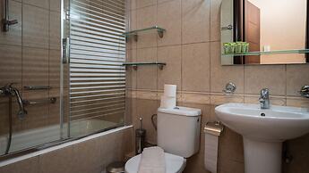 Dellas Boutique Hotel