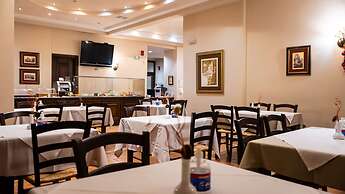 Dellas Boutique Hotel