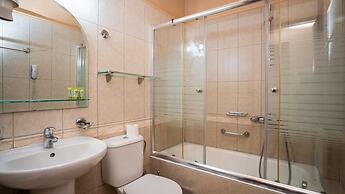 Dellas Boutique Hotel