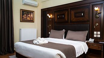 Dellas Boutique Hotel