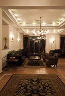 Dellas Boutique Hotel