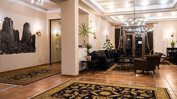 Dellas Boutique Hotel