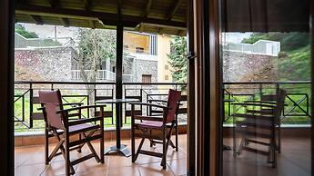 Dellas Boutique Hotel