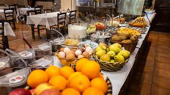 Dellas Boutique Hotel