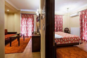 Dellas Boutique Hotel