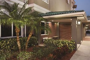 Country Inn & Suites by Radisson, St. Petersburg - Clearwater, FL