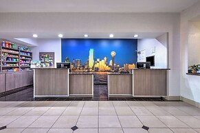 La Quinta Inn & Suites by Wyndham Alvarado