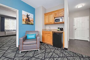 La Quinta Inn & Suites by Wyndham Alvarado