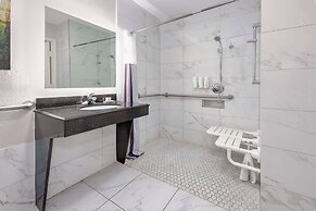 La Quinta Inn & Suites by Wyndham Alvarado