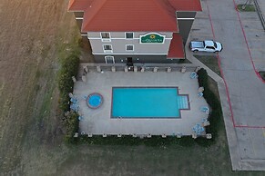 La Quinta Inn & Suites by Wyndham Alvarado