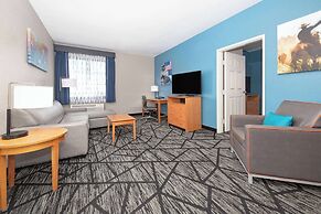 La Quinta Inn & Suites by Wyndham Alvarado