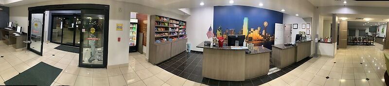 La Quinta Inn & Suites by Wyndham Alvarado