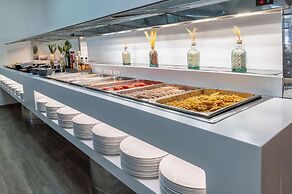 Port Vista Oro Hotel