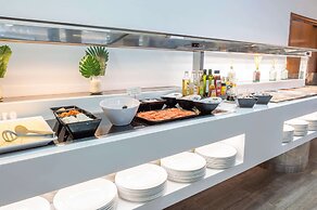 Port Vista Oro Hotel