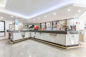 Port Vista Oro Hotel