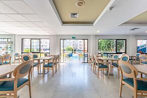 Port Vista Oro Hotel