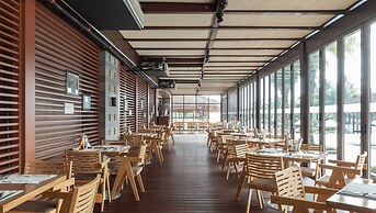 Le Meridien Shimei Bay Beach Resort & Spa