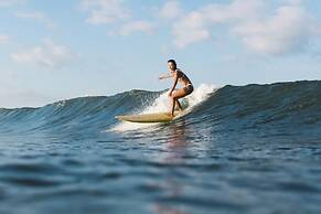 Le Meridien Shimei Bay Beach Resort & Spa