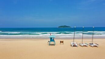 Le Meridien Shimei Bay Beach Resort & Spa