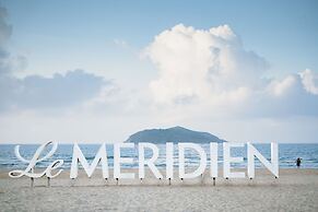 Le Meridien Shimei Bay Beach Resort & Spa