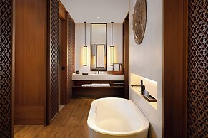 Le Meridien Shimei Bay Beach Resort & Spa