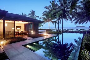 Le Meridien Shimei Bay Beach Resort & Spa