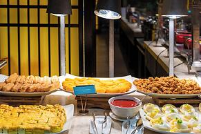 Le Meridien Shimei Bay Beach Resort & Spa