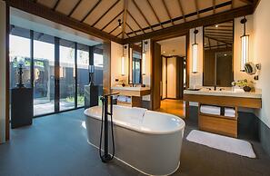 Le Meridien Shimei Bay Beach Resort & Spa