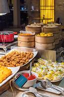 Le Meridien Shimei Bay Beach Resort & Spa