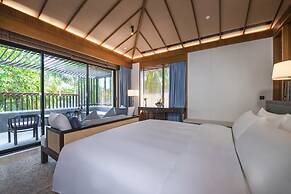 Le Meridien Shimei Bay Beach Resort & Spa