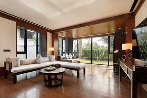 Le Meridien Shimei Bay Beach Resort & Spa