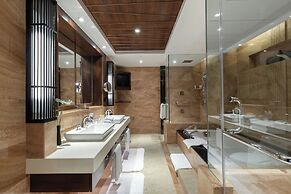 Le Meridien Shimei Bay Beach Resort & Spa