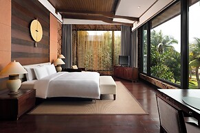 Le Meridien Shimei Bay Beach Resort & Spa