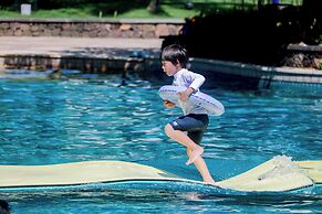 Le Meridien Shimei Bay Beach Resort & Spa