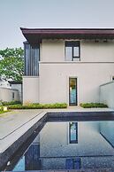 Le Meridien Shimei Bay Beach Resort & Spa