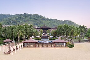 Le Meridien Shimei Bay Beach Resort & Spa