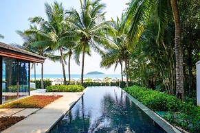 Le Meridien Shimei Bay Beach Resort & Spa