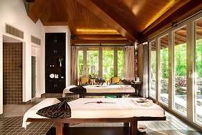 Le Meridien Shimei Bay Beach Resort & Spa