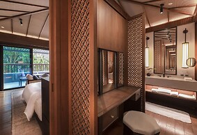 Le Meridien Shimei Bay Beach Resort & Spa