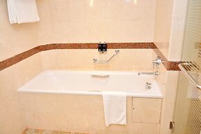 Kampala Serena Hotel