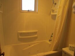 Town House Motel Inc