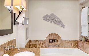 Augustine, a Luxury Collection Hotel, Prague